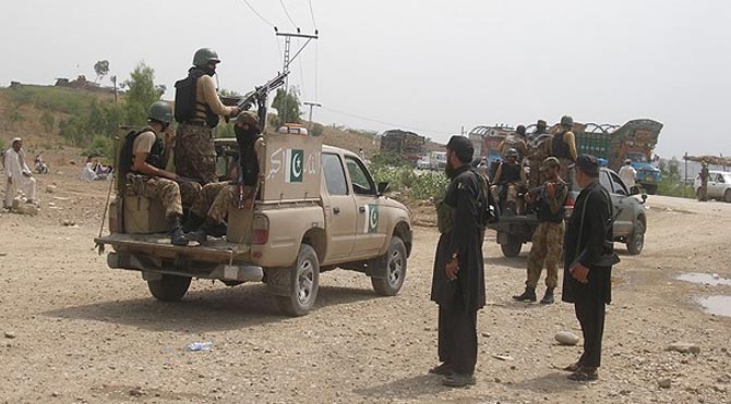 Pakistan'da Taliban'a operasyon