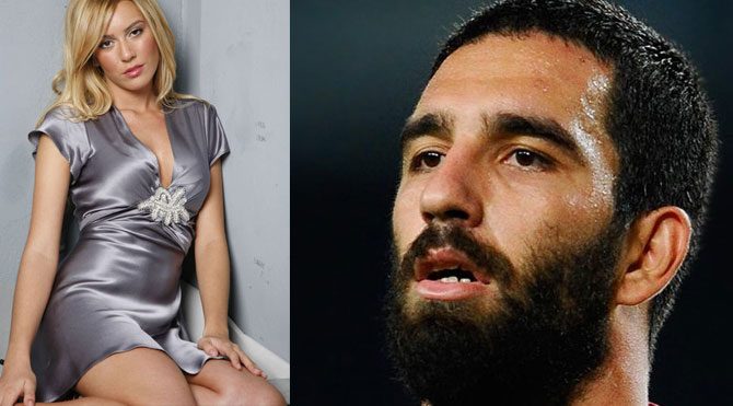 Sinem Kobal'dan Arda Turan'a jet cevap!