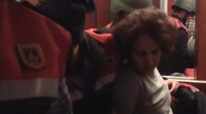 saldırgan-kadın-371