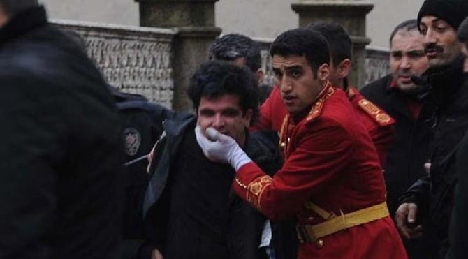 Dolmabahçe ile bağlantısı var mı?