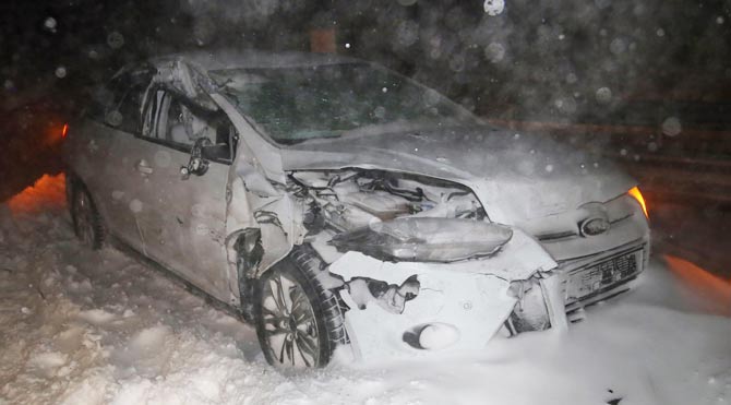 Zincirleme trafik kazası: 3 yaralı