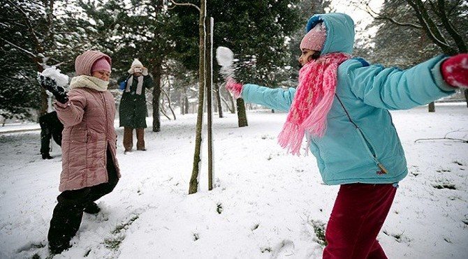 Hava Durumu: İstanbul'da yeniden kar! Yarın Okullar tatil mi?