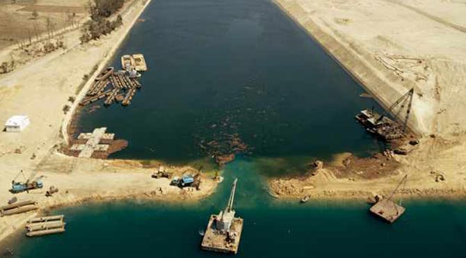 'Yeni Süveyş Kanalı projesinde 250 işçi kayıp' iddiası