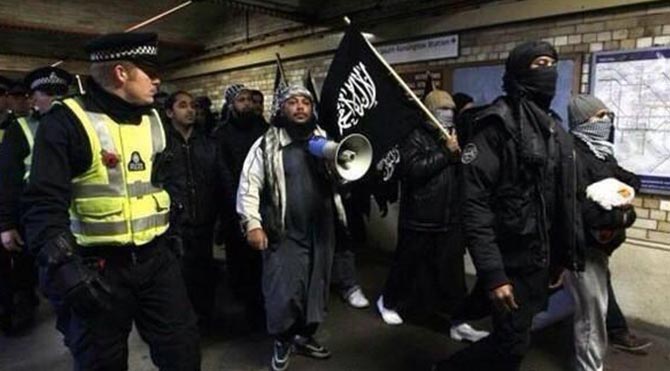 IŞİD karşıtı koalisyon Londra'da toplanıyor