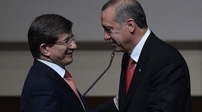 Davutoğlu Erdoğan'a özenirse