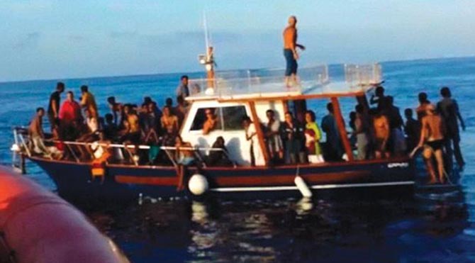 Akdeniz'de 29 mülteci soğuktan öldü
