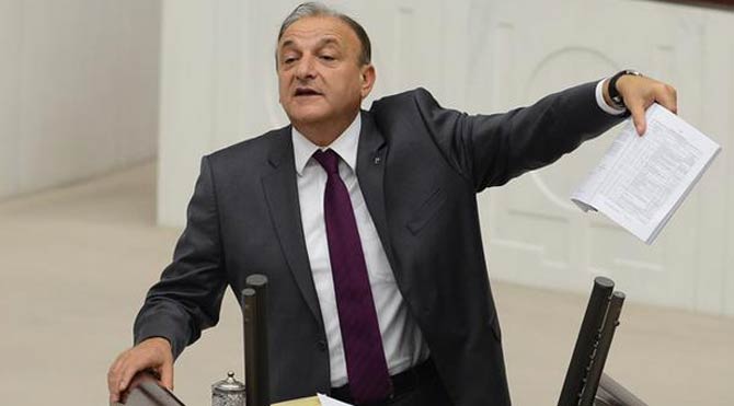 MHP'li Oktay Vural: Milli Sıvışma Bakanı