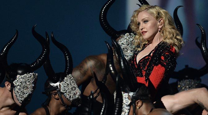 Madonna Fransa'ya veryansın etti