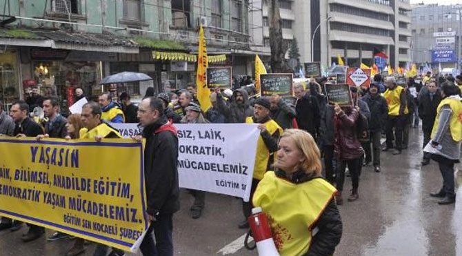 29 eğitimciye Erdoğan'a hakaret davası