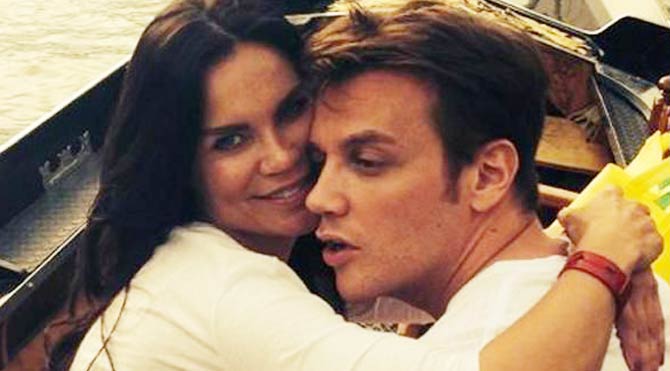 Gözyaşları biten aşkaymış!