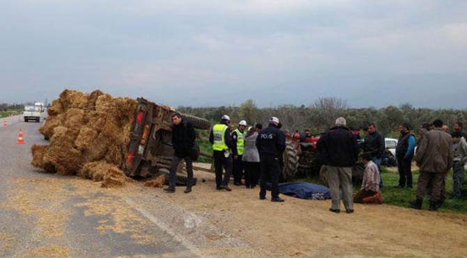 Traktör devrildi: 1 ölü