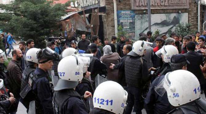 Siirt'te olay: 7 polis yaralı
