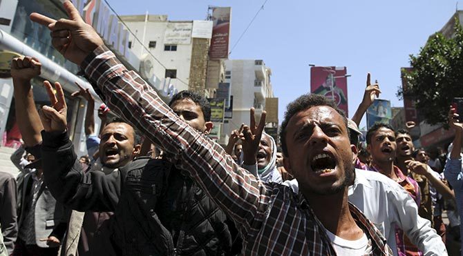 Aden'deki 86 yabancı diplomat tahliye edildi