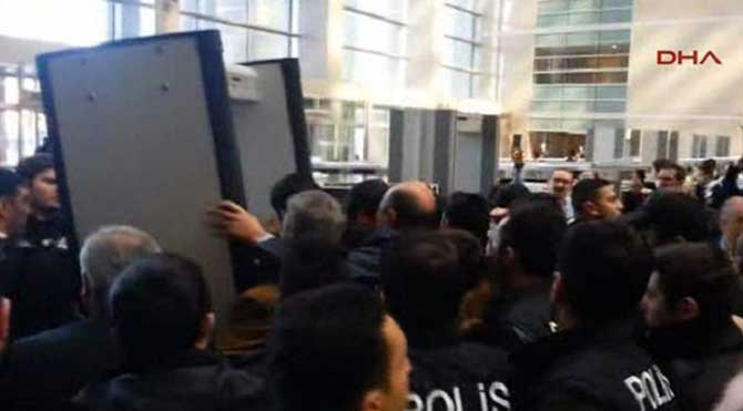 Çağlayan Adliyesi karıştı!