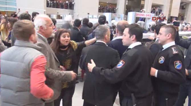 Ümit Kocasakal'a polis müdahalesi