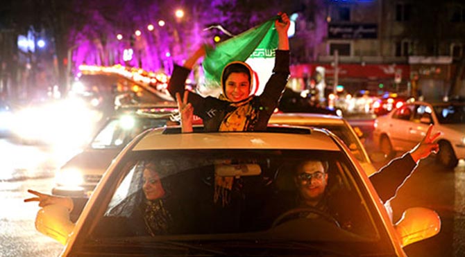 İran'da nükleer kutlaması