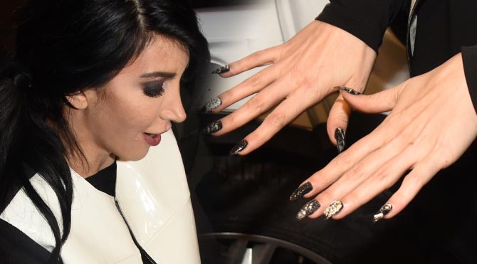 Ellerim damarlı çünkü…