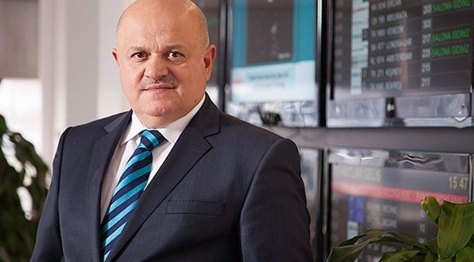 Hamdi Topçu istifa etti