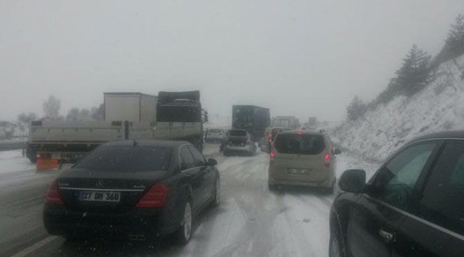 Ankara-İstanbul ulaşımı koptu