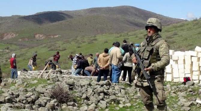 İlk kazıda kemikler bulundu 