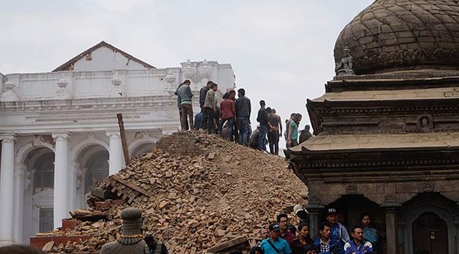 Nepal'de bilanço ağırlaşıyor