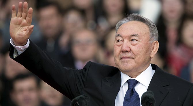 Nazarbayev yeniden devlet başkanı