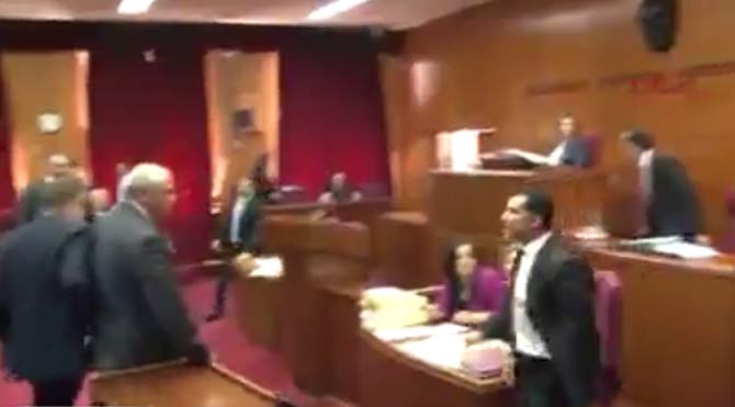 KKTC meclisinde gerginlik