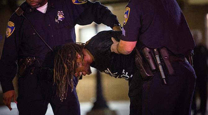 Baltimore polisi şiddeti tırmanıyor