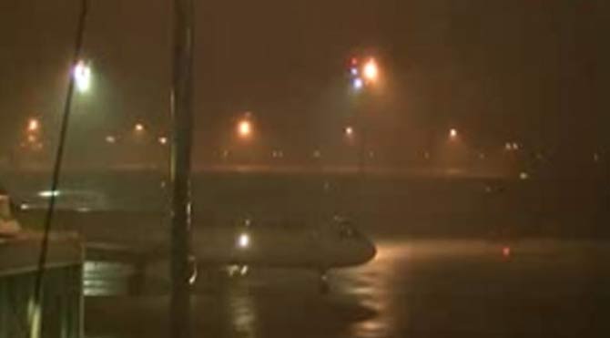 Şiddetli yağış uçuşları da etkiledi!