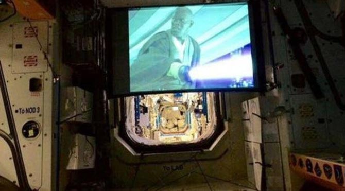 Star Wars uzayda izlendi