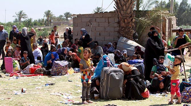 25 bin Iraklı Ramadi'den kaçıyor
