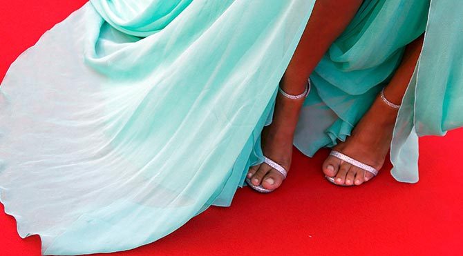 Topuklu ayakkabı giymeyeni Cannes'a almadılar