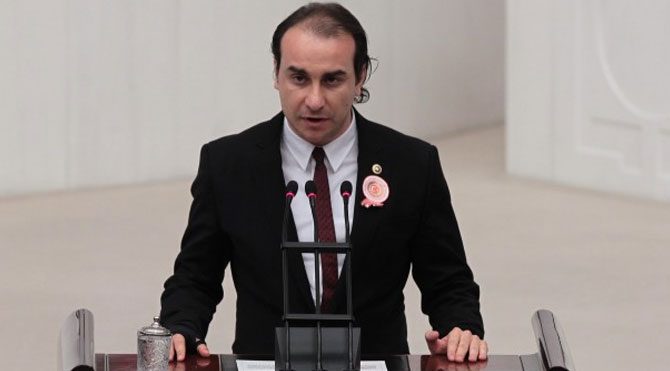 Ahmet Kutalmış Türkeş AKP'den istifa etti