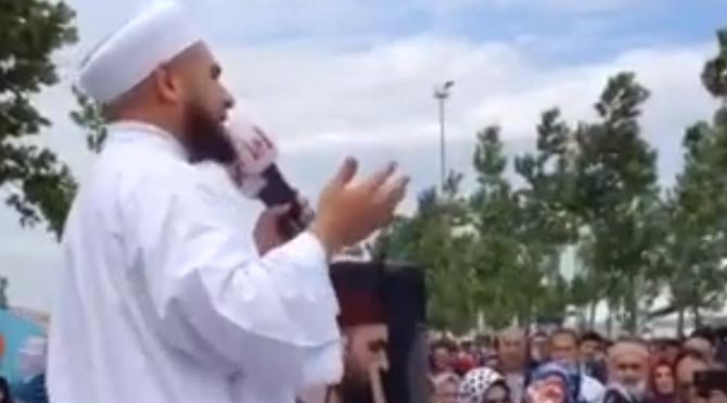 AKP'nin Yenikapı mitinginde şoke eden 