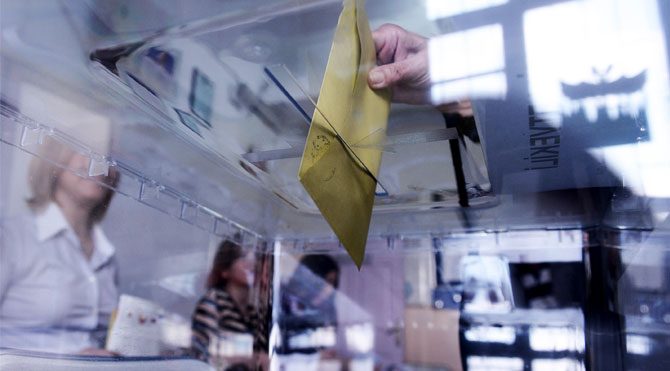 Seçim sonuçları açıklandı mı önce Sözcü'de olacak ( 2015 Genel Seçim )