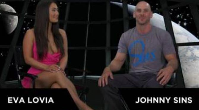 uzay-porno-johnny-sins-eva-lovia-670