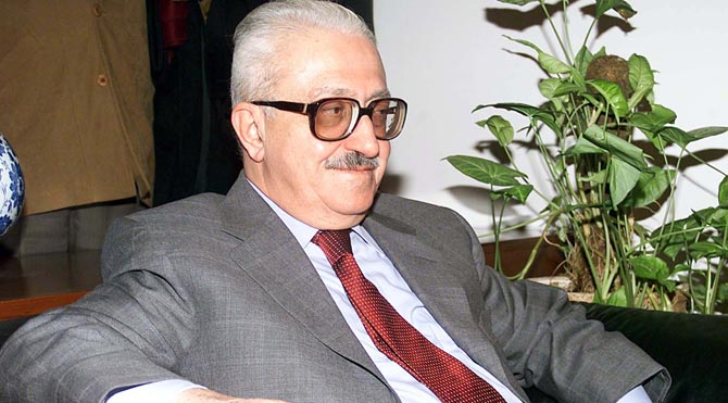 Tarık Aziz'in naaşı toprağa verildi