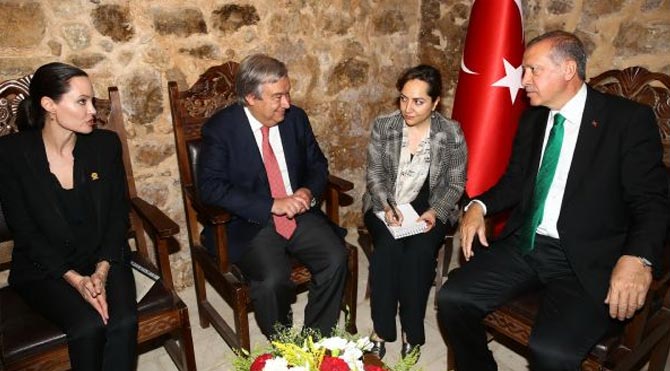Cumhurbaşkanı Erdoğan Angelina Jolie ile görüştü