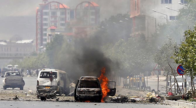 Afganistan Parlamentosu'na bombalı saldırı