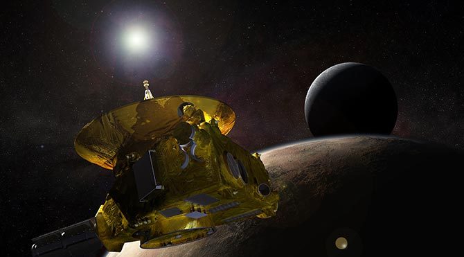 New Horizons yeniden Plüton yolunda