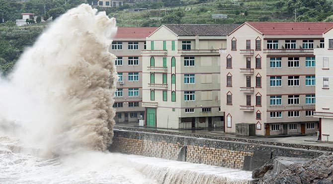 Çin'de korkutan tayfun