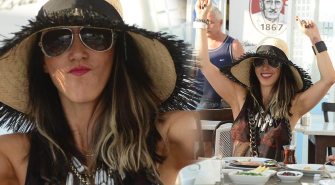 hande-yener-sosyal-medya