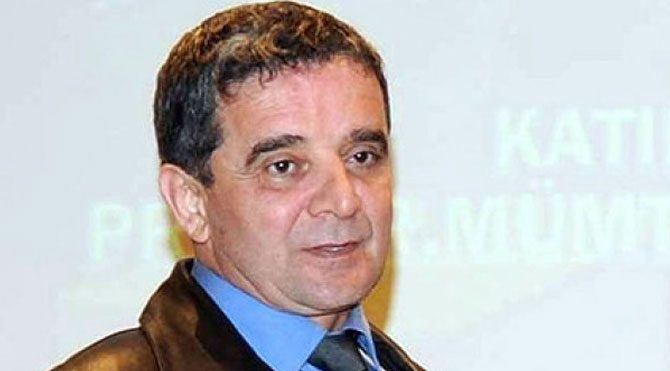 Mümtaz'er Türköne'ye saldırı girişimi!