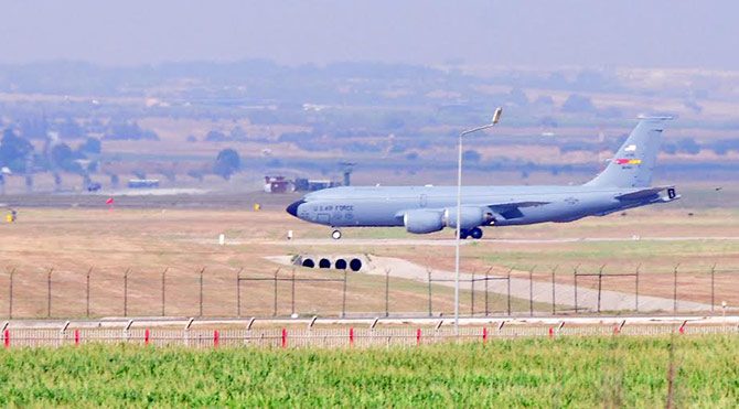 İncirlik uçak parkına döndü