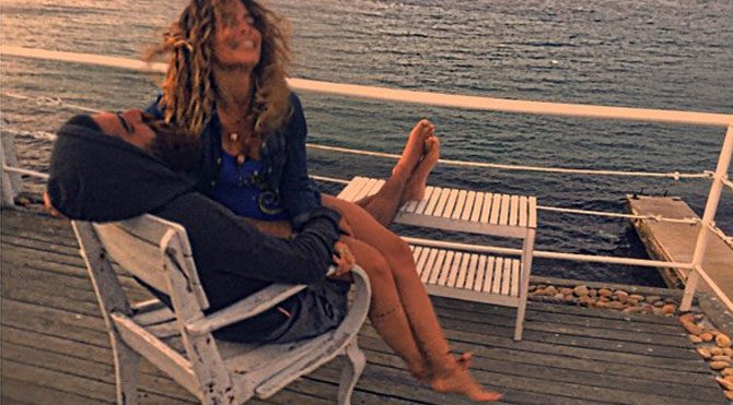 Eliz’den aşk kokan paylaşım