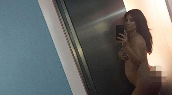 Kim Kardashian'dan hamile ve çıplak selfie
