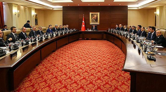 AKP'nin yeni 3 dönemlikleri