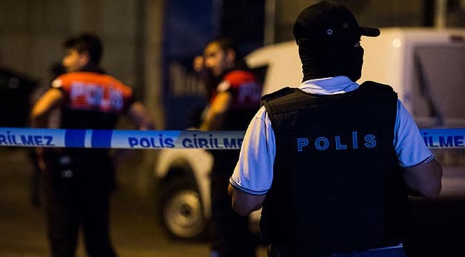 Esenler'de PKK'lılar polise ateş açtı: 1 ölü