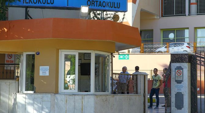 İzmir'de cemaat okulu operasyonu