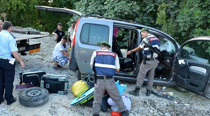 Muğla'da inanılmaz kaza: 1 ölü, 4 yaralı